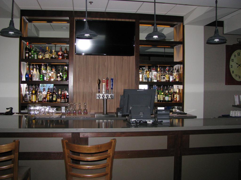 Billy Barker Casino Hotel Quesnel Εξωτερικό φωτογραφία